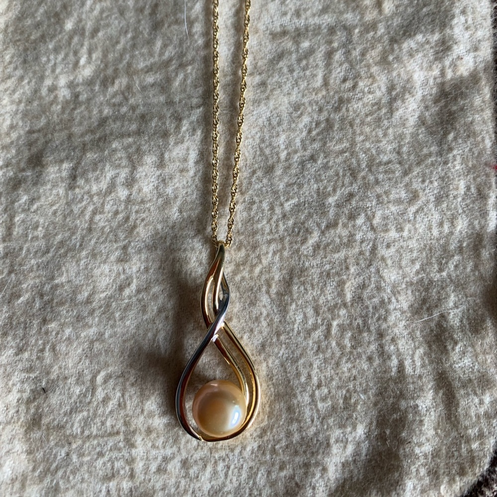 One Golden South Sea Pearl Necklace